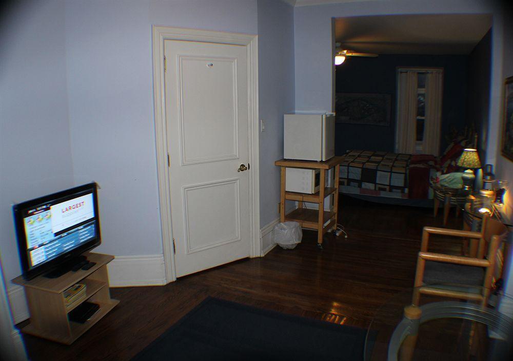 Comfy Guesthouse & Suite Toronto Zewnętrze zdjęcie