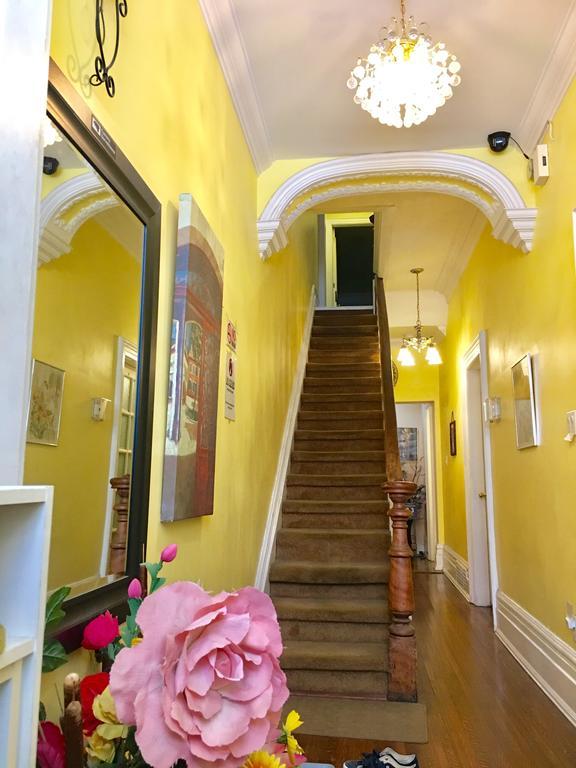 Comfy Guesthouse & Suite Toronto Zewnętrze zdjęcie
