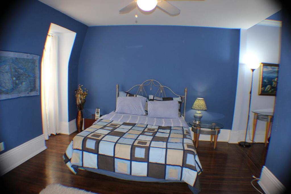 Comfy Guesthouse & Suite Toronto Zewnętrze zdjęcie