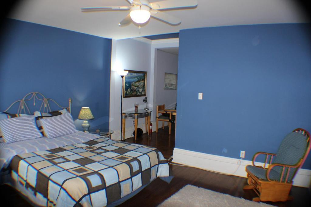 Comfy Guesthouse & Suite Toronto Zewnętrze zdjęcie