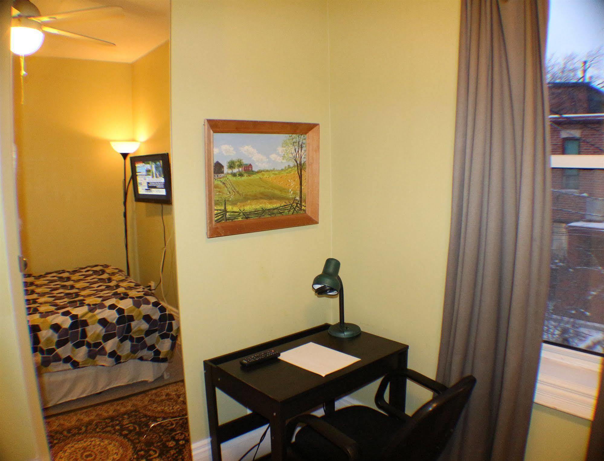 Comfy Guesthouse & Suite Toronto Zewnętrze zdjęcie