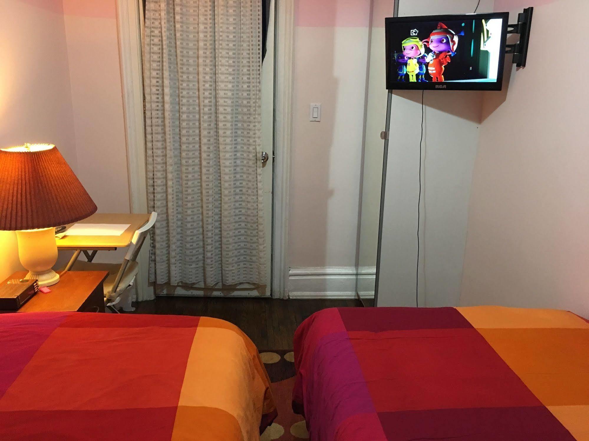 Comfy Guesthouse & Suite Toronto Zewnętrze zdjęcie